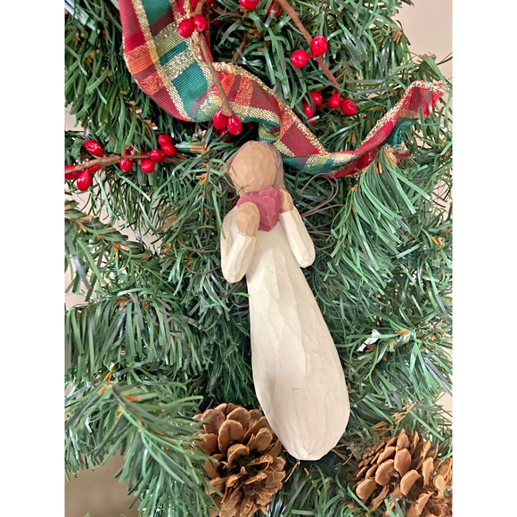 Handmade Willow Tree Angel Christmas 21" Wreath With Plaid Bow And Red Accents - Picture 4 of 11